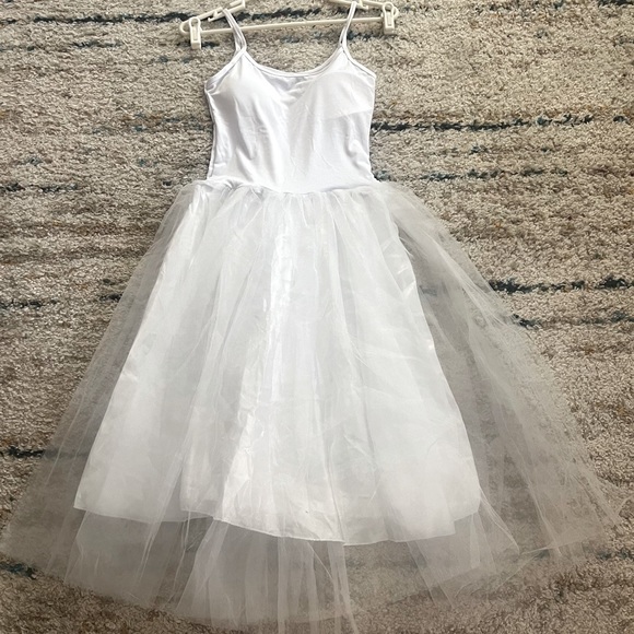 Unbranded Dresses & Skirts - Wedding, Dance, Performance, Tulle dress Size Medium NWOT